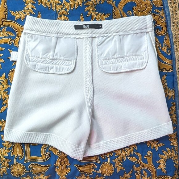 High-rise form-fitting white shorts small Bedo GUC - Picture 4 of 12